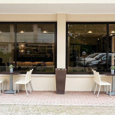 Hotel La Pergola ベラーリア・イジェア・マリーナ エクステリア 写真