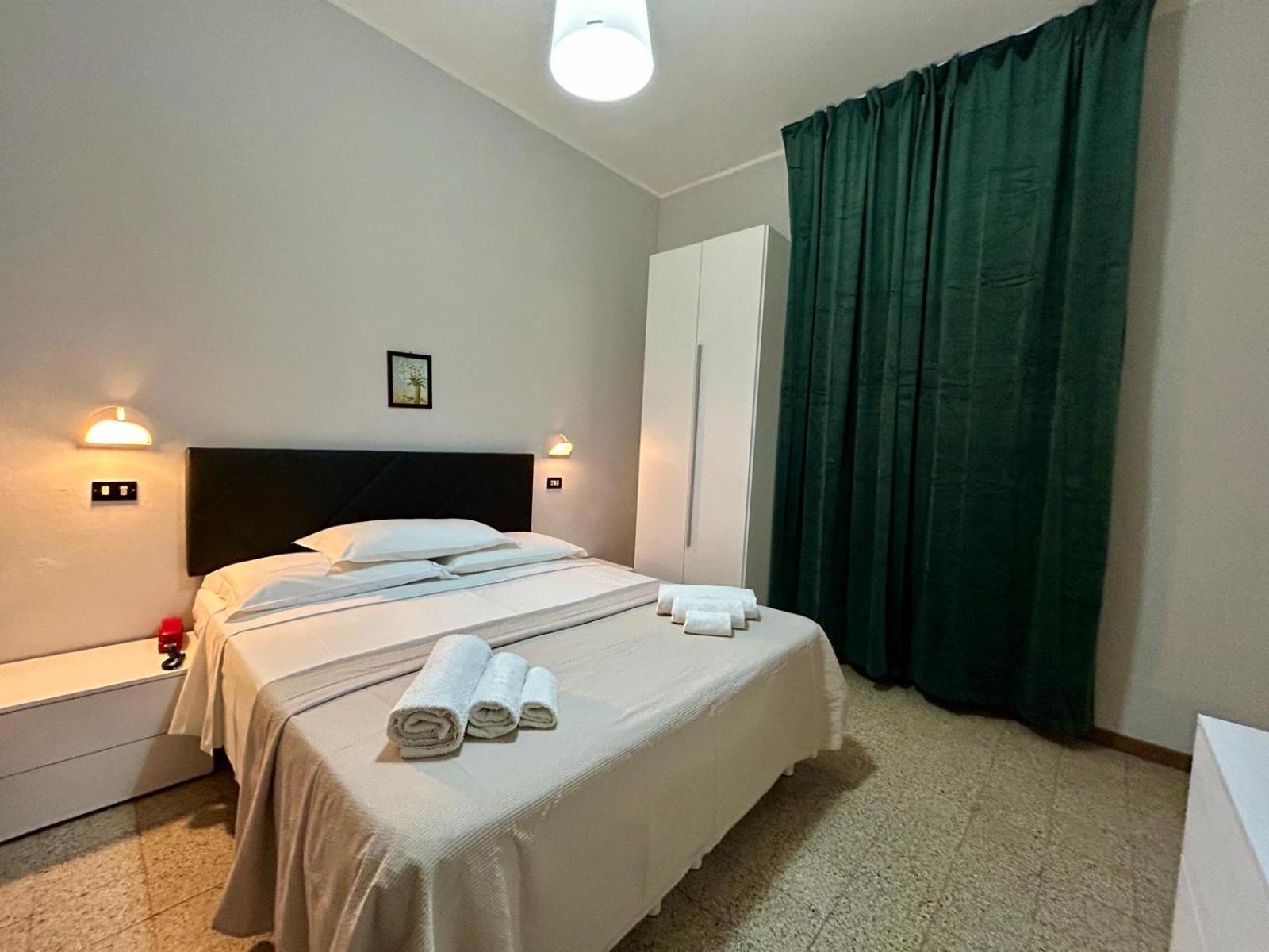 Hotel La Pergola ベラーリア・イジェア・マリーナ エクステリア 写真