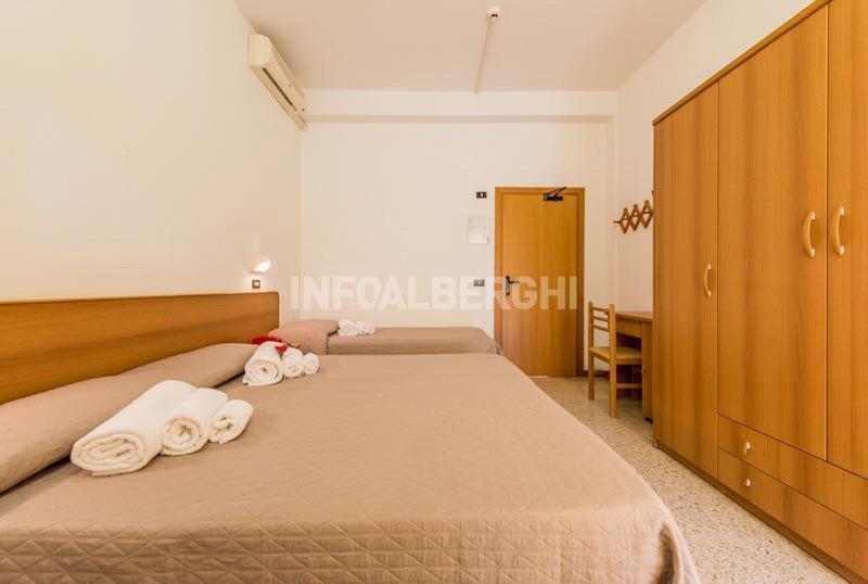 Hotel La Pergola ベラーリア・イジェア・マリーナ 部屋 写真
